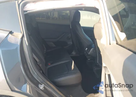 2023 Tesla Model Y Awd/Long Range Dual Motor All-Wheel Drive из США, поврежденный, VIN 7SAYGDEE0PF902172